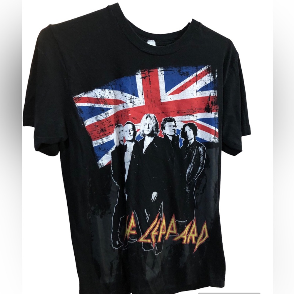 Vintage Def Leppard Concert T-shirt , tag faded see measurements seems M/L adult